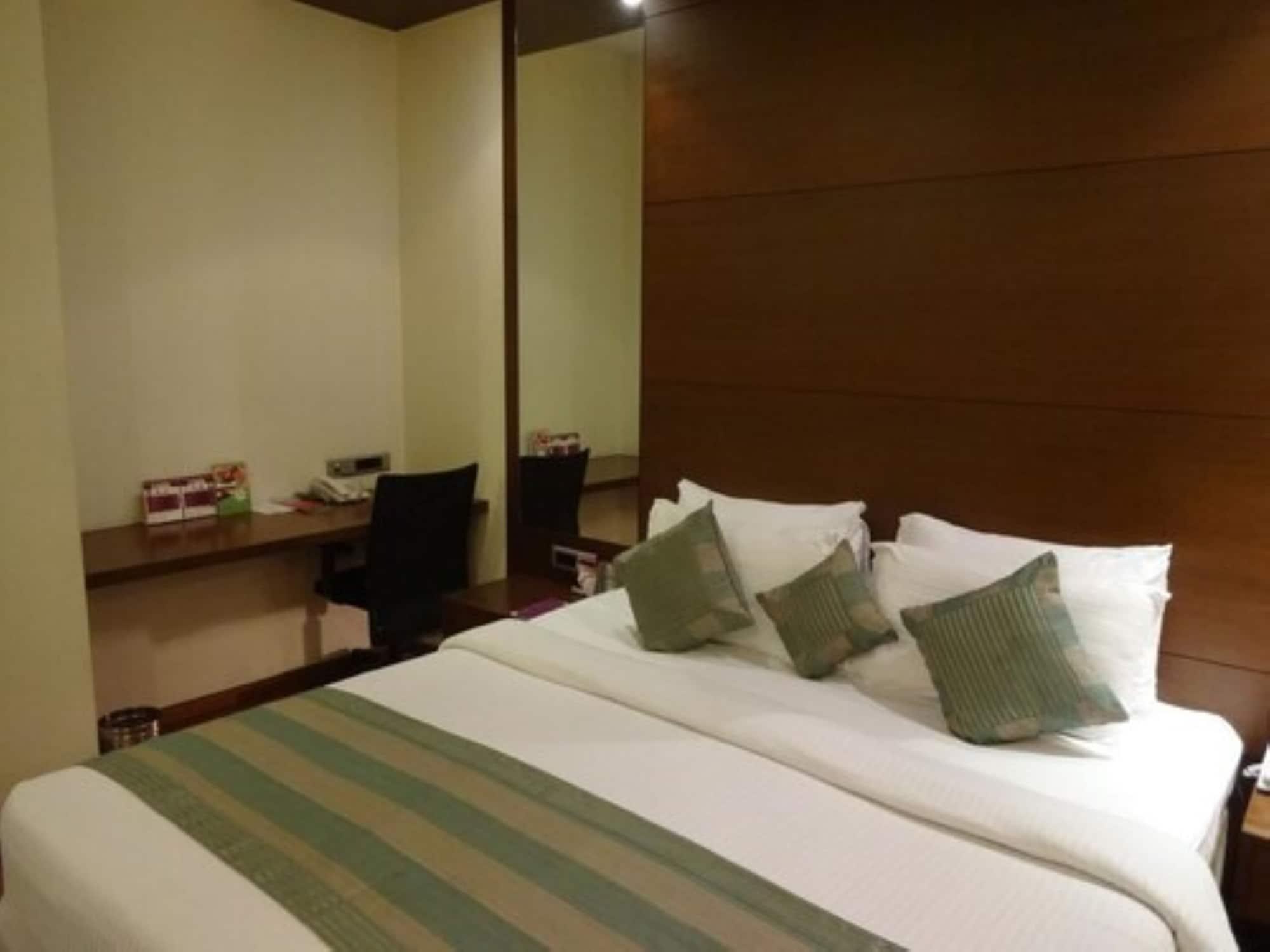 Minerva Grand Secunderabad Hotel Hyderabad Exterior foto
