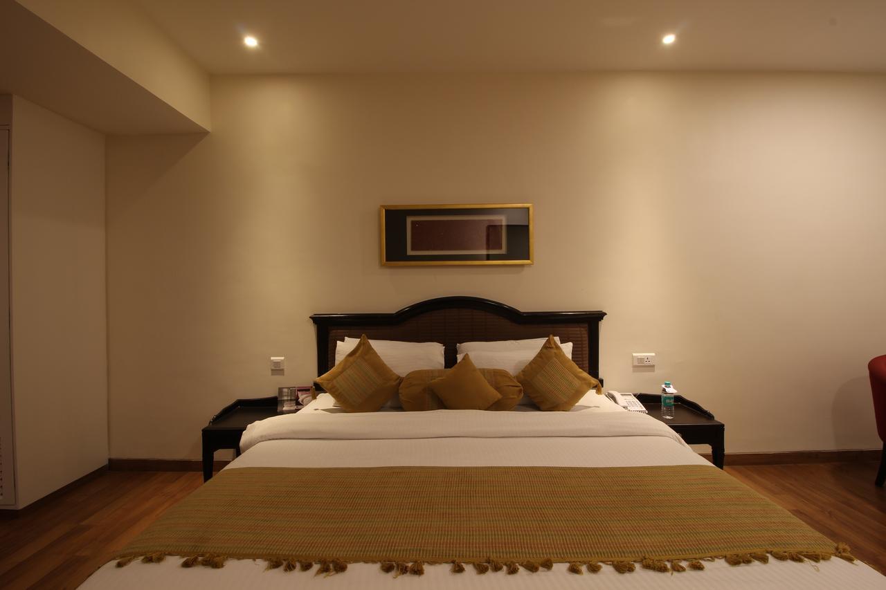 Minerva Grand Secunderabad Hotel Hyderabad Exterior foto