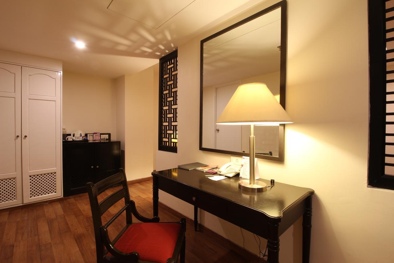 Minerva Grand Secunderabad Hotel Hyderabad Exterior foto