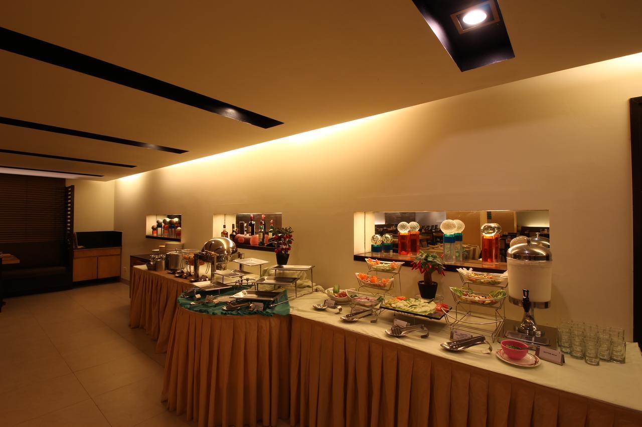 Minerva Grand Secunderabad Hotel Hyderabad Exterior foto